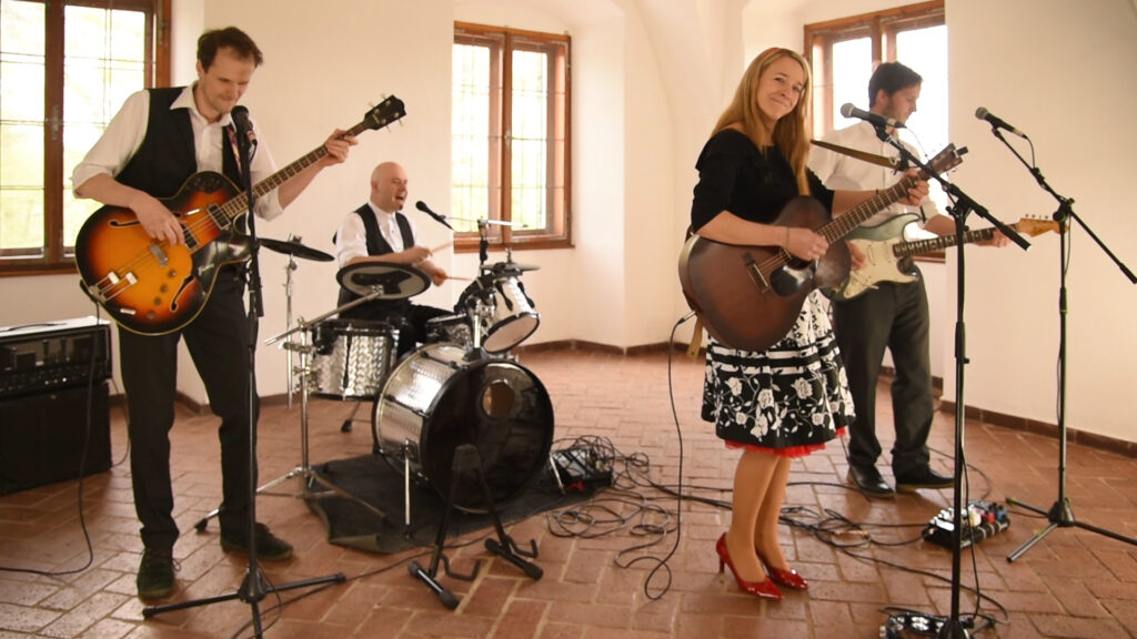 Ballband Österreich, Band für Ball, Musik für Maturaball, Musik für Gemeindeball, Musik für Feuerwehrball, Musik für Schulball, Musik für Tanzball, Livemusik für Ball, Tanzband Ball, Tanzmusik live, Musik für Abschlussball, Ballmusik live, Musik für Ballveranstaltung, Band für Tanzveranstaltung, Tanzband Österreich, Coverband für Ball, Partyband für Ball, Liveband Ball, Musik für Ballnacht, Stimmungsmusik Ball, Musik für Tanzfläche, Band für festliche Anlässe, Musik für Eventball, Musik für Galaball, Musik für Studentenball, Musik für Vereinsball, Band für Faschingsball, Musik für Silvesterball, Musik für Frühlingsball, Musik für Herbstball, Musik für Maskenball, Tanzmusik für Ballgäste, Livemusik für Tanzabende, Band für Ballbuchung, Musik für Ballsaal, Eventband für Ball, Tanzklassiker live, Musik für Standardtänze, Musik für Discofox, Musik für Walzer, Musik für Chacha, Musik für Rumba, Musik für Jive, Musik für Publikumstanz, Tanzband buchen